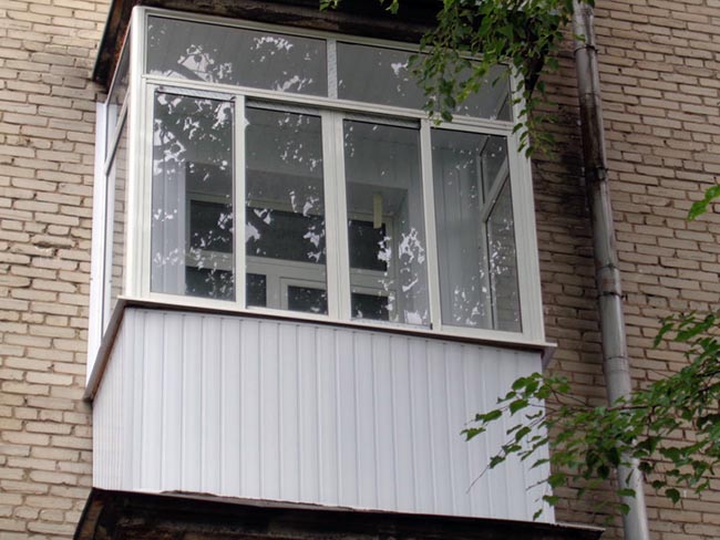Остекление балкона в сталинке - сталинском доме Фрязино